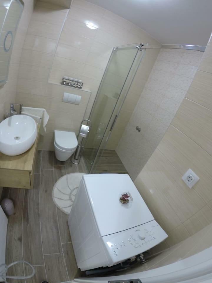 The Globetrotter'S Residence Kaštel Novi 外观 照片
